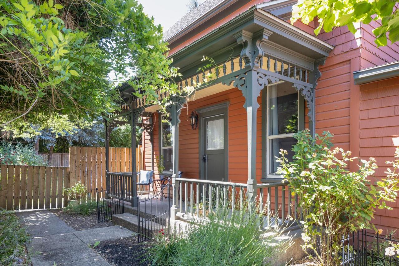 Wynkoop At Carlton: Taste Of Europe, Walk To Wineries, Dog Friendly Exterior foto